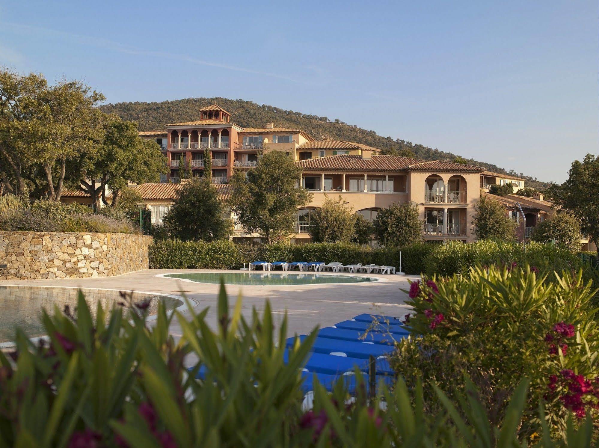 P&V Residence Le Hameau Des Issambrr Sainte-Maxime Extérieur photo