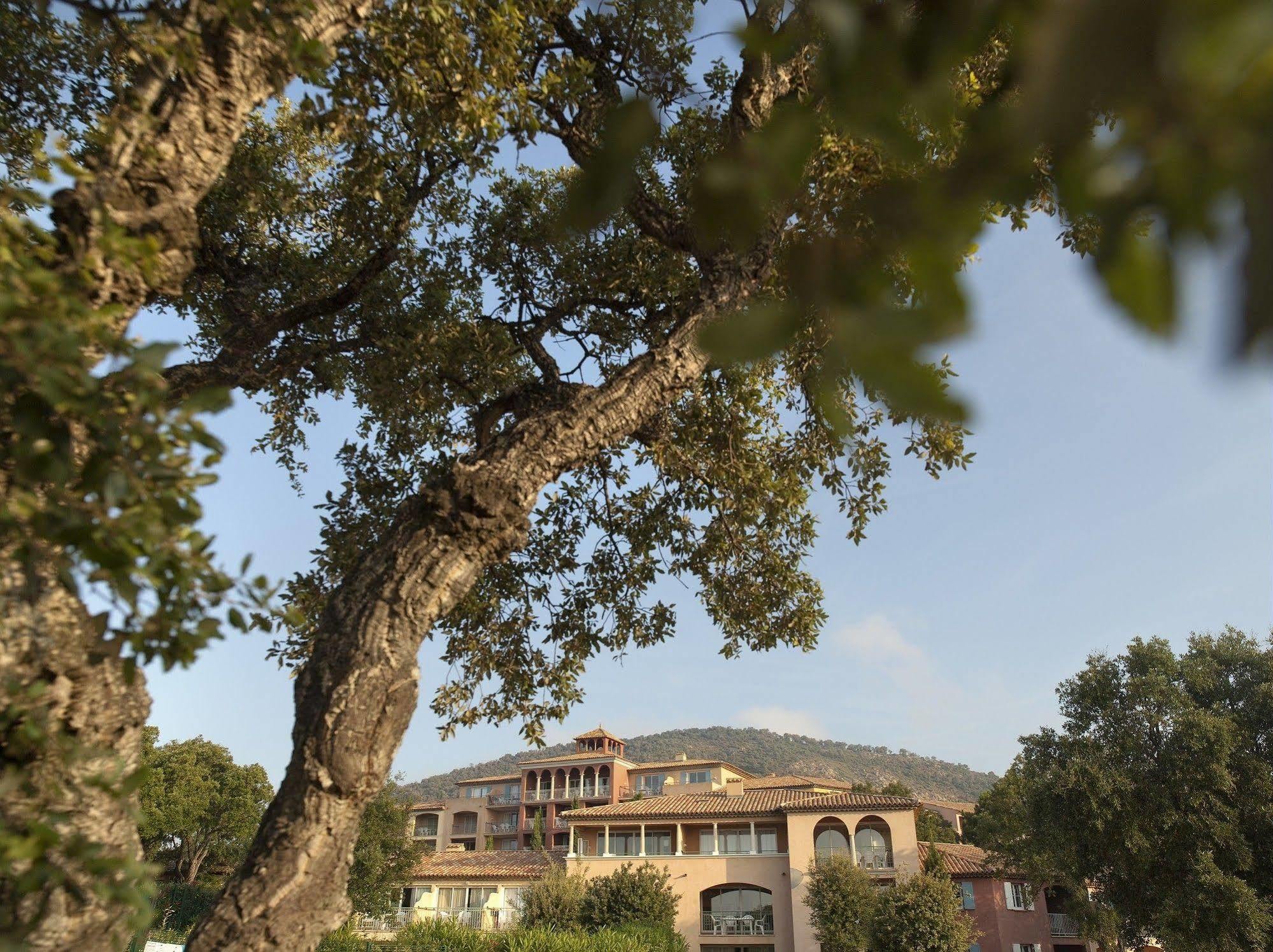 P&V Residence Le Hameau Des Issambrr Sainte-Maxime Extérieur photo