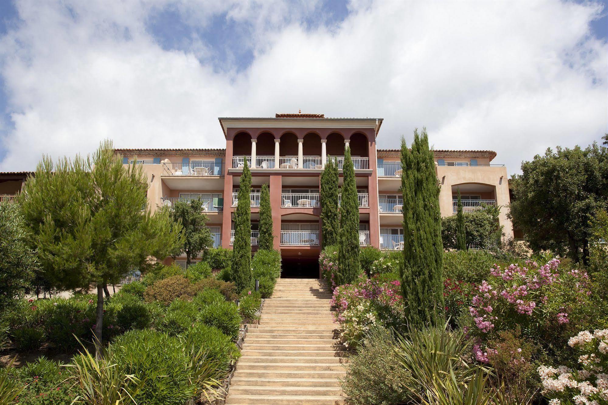 P&V Residence Le Hameau Des Issambrr Sainte-Maxime Extérieur photo